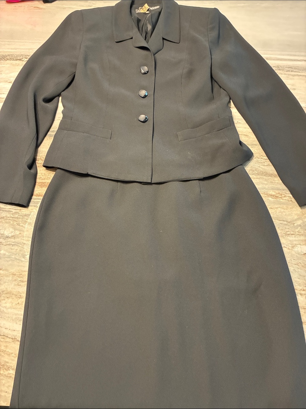 Albert Nippon Black Women's Skirt Suit - Tailored Two-Piece Sz 6